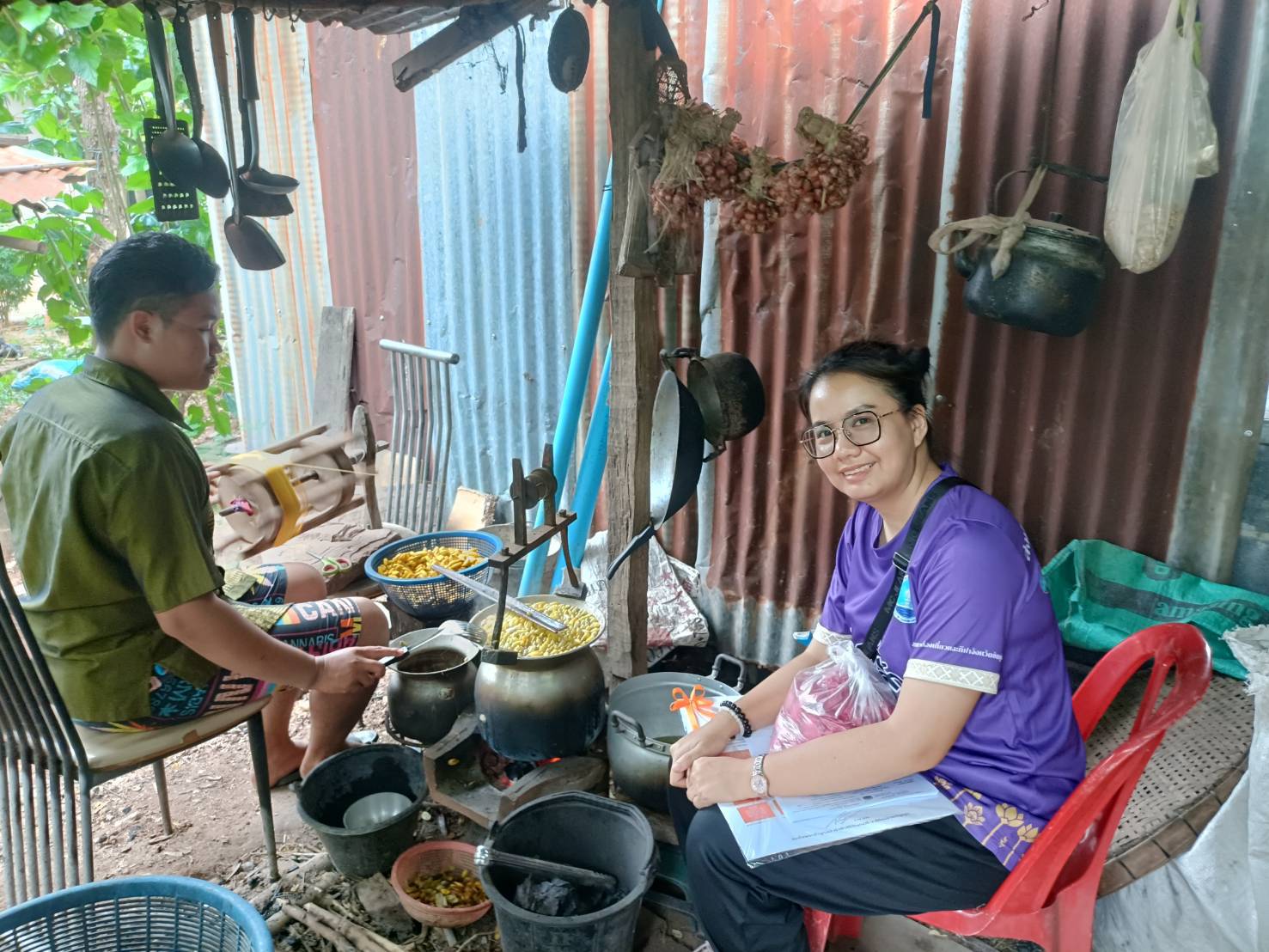 สพอ.จัตุรัส : ลงพื้นที่สนับสนุนกลุ่มผู้ผลิต ผู้ประกอบการ OTOP