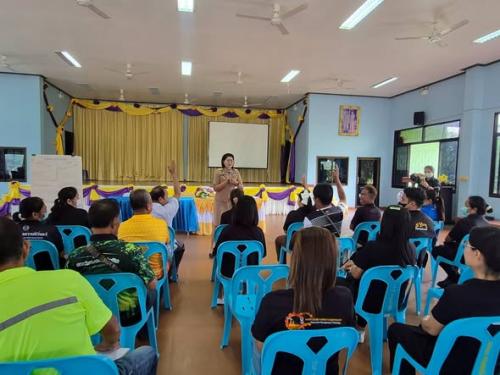 สำนักงานพัฒนาชุมชนอำเภอจัตุรัส จัดเวทีประชาคมคัดเลือกผู้นำอาสาพัฒนาชุมชน ตำบลหนองโดน